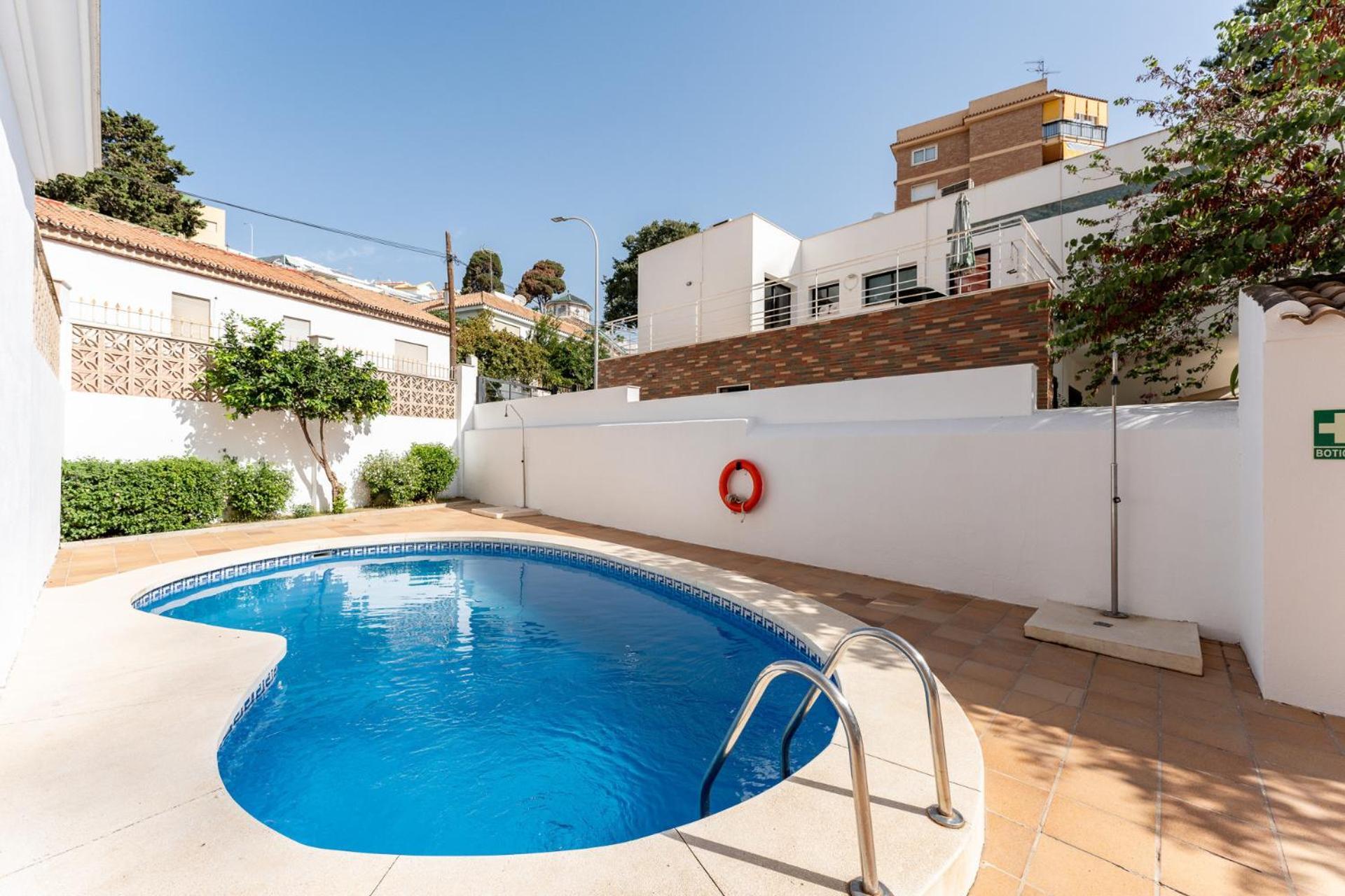 Malagasuite Costa Sol Oasis Torremolinos Bagian luar foto